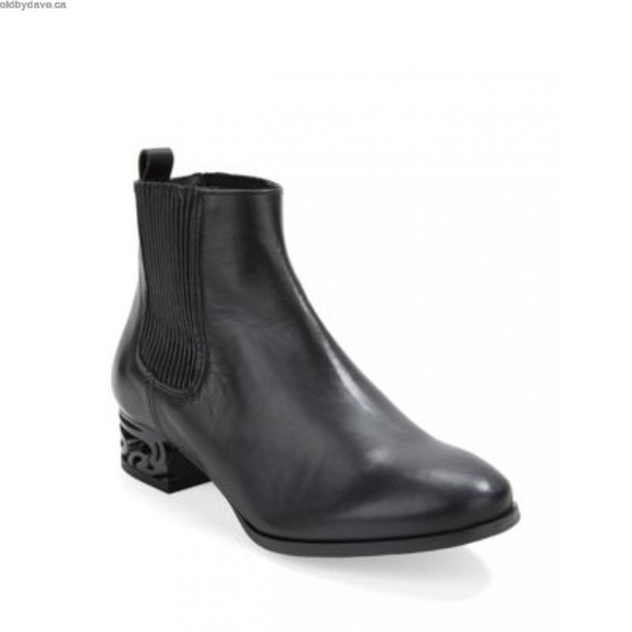 MIISTA Carved Heel ankle Boot Imported - Picture 3 of 5